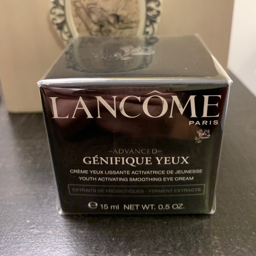 Lancome ADVANCED GÉNIFIQUE YEUX EYE CREAM.